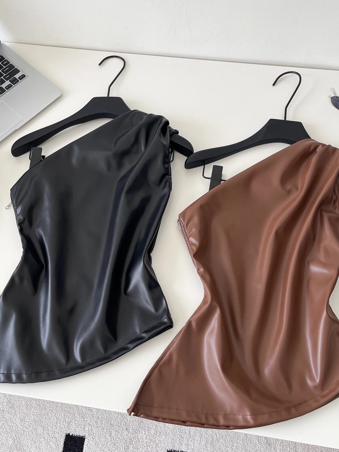 Queen of the parties leather top CTO1029 images